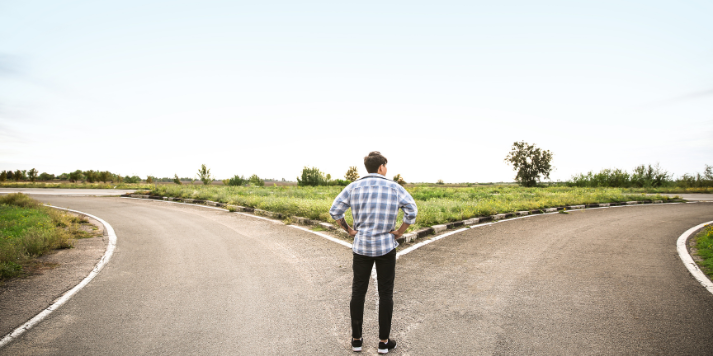 Middleware vs. Intégration Custom : Quel choix pour votre projet tech?